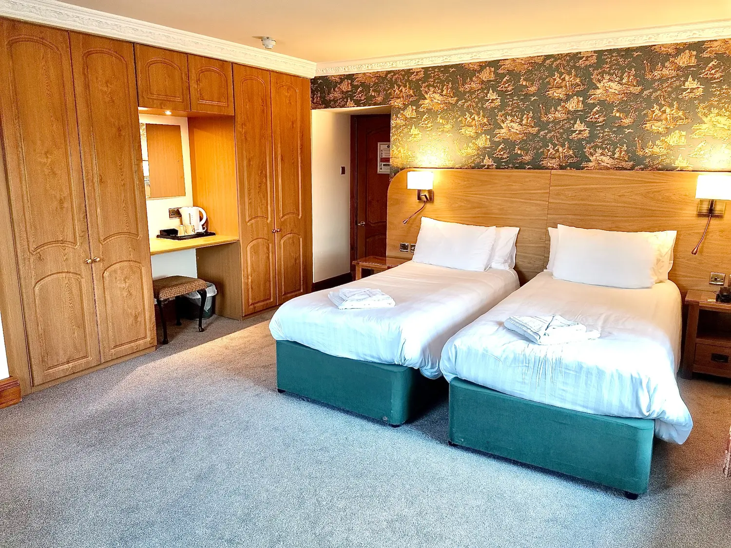 A comfortable twin room at the Duke of Gordon Hotel